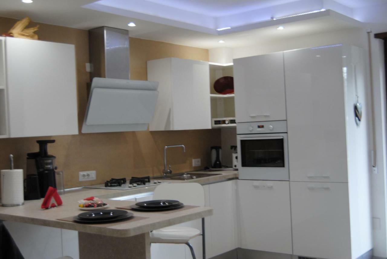 דירות ריבה דל גארדה Casa Akira מראה חיצוני תמונה